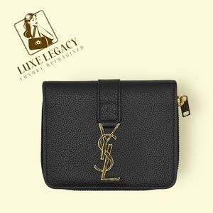 YSL LINE COMPACT ZIPPERED WALLET IN GRAINED LEATHER Black